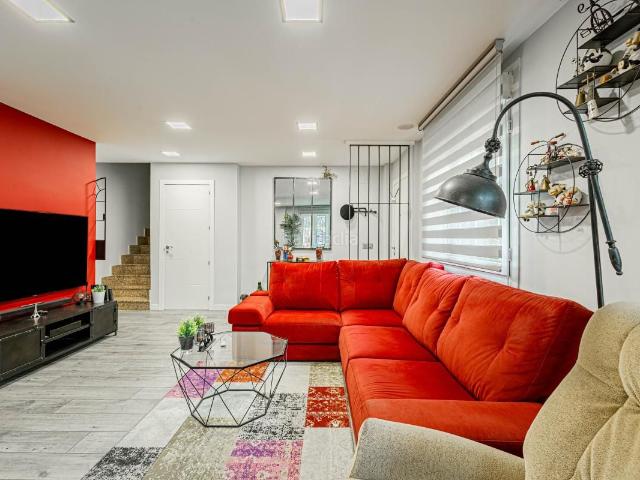 Casa pareada en venta en Valdemoro, Hispanoamérica Comunidades. Casas pareadas.