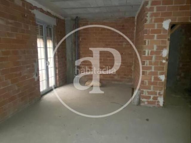 Casa pareada en venta en Valencia, Benimàmet. Casa adosada en venta en Benimámet. Casas pareadas.