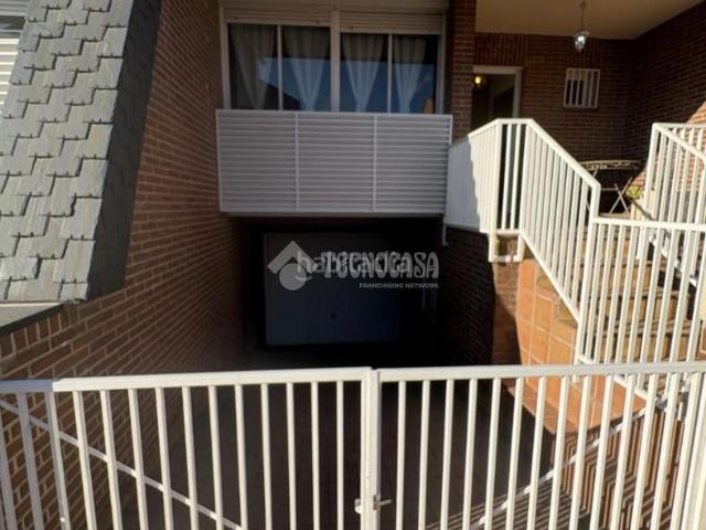 Casa pareada en venta en Valladolid, Covaresa. Casa en venta en Valladolid. Casas pareadas.