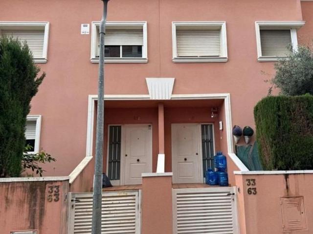 Casa pareada en venta en Vendrell, El, de 262 m² 5 habitaciones por 300.000