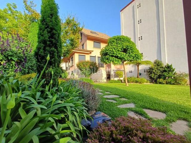 Casa pareada en venta en Vigo, Teis. Casas pareadas.