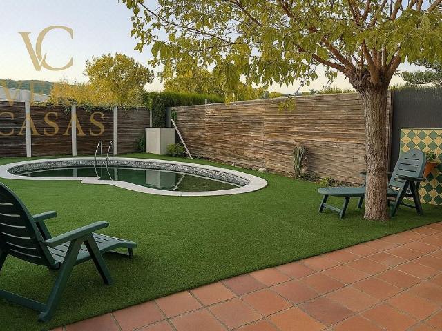 Casa pareada en venta en Vilassar de Dalt, de 296 m² 5 habitaciones por 750.000