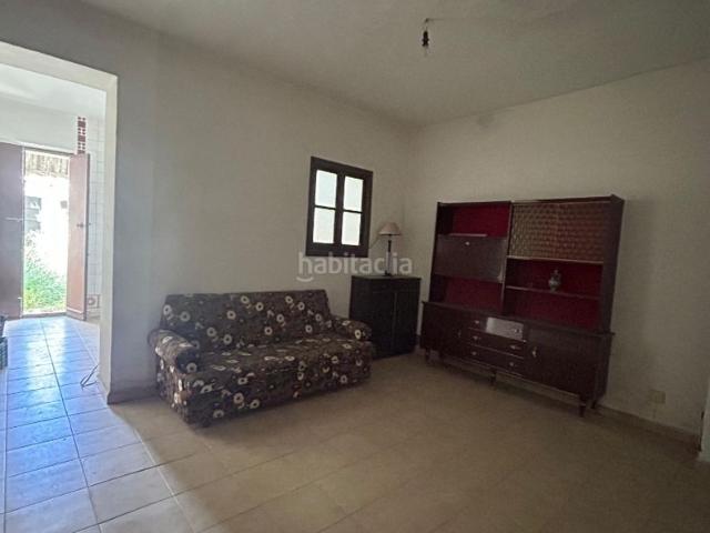 Casa pareada en venta en Villaverde del Río. Se vende casa céntrica en Villaverde del rio Sevilla. Casas pareadas Villaverde del.