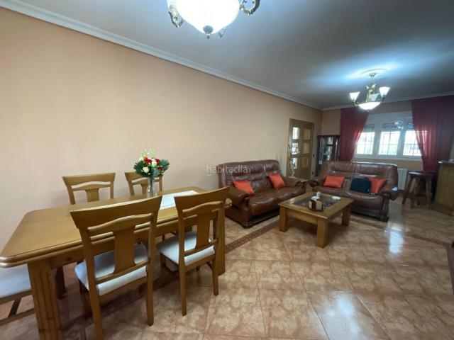 Casa pareada en venta en Villaluenga de la Sagra. Casa en Villaluenga de la Sagra por solo 389,000!. Casas pareadas Villaluenga de la.