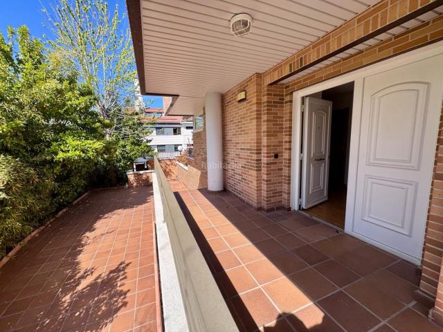 Casa pareada en venta en Villanueva de la Cañada, Villanueva de la Cañada. Chalet pareado en esquina. Casas pareadas Villanueva de la.