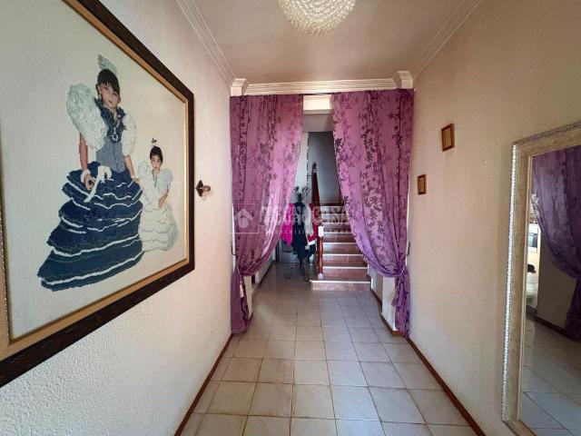 Casa pareada en venta en Villares Los. Casa en venta en Los villares. Casas pareadas Villares.