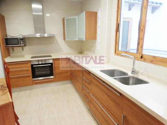 Casa pareada en venta en Xàtiva. ESTUPENDA CASA REFORMADA PARA ENTRAR A VIVIR EN CASCO ANTIGUO DE XATIVA. Casas pareadas.