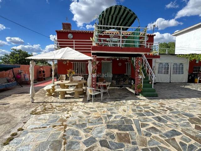 Casa pareada en venta en Yeles. CHALET PAREADO EN YELES. Casas pareadas.