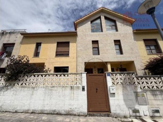 Casa pareada Venta Cangas, Cangas
