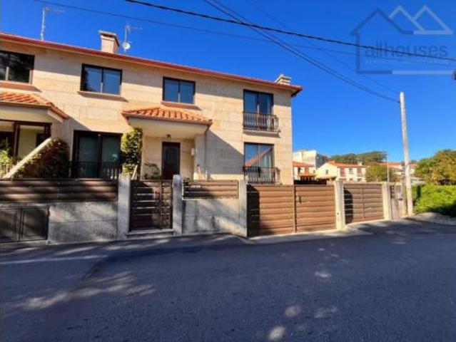 Casa pareada Venta Cangas, Darbo Santa María