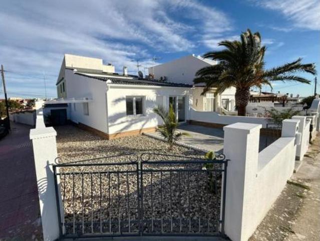 Casa adosada Venta Benijófar, Benijófar