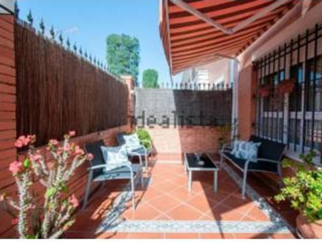 Casa pareada Venta Dos Hermanas, Entrenúcleos