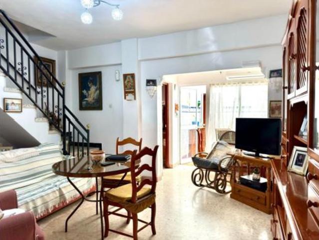 Casa pareada Venta Sevilla Capital, La Plata