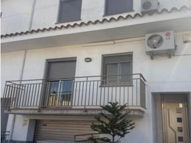 Casa pareada Venta Sils, Sils