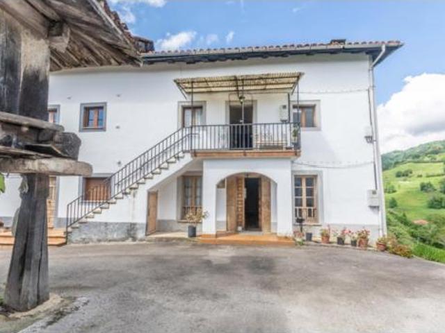 Casa pareada Venta Piloña, Antrialgo