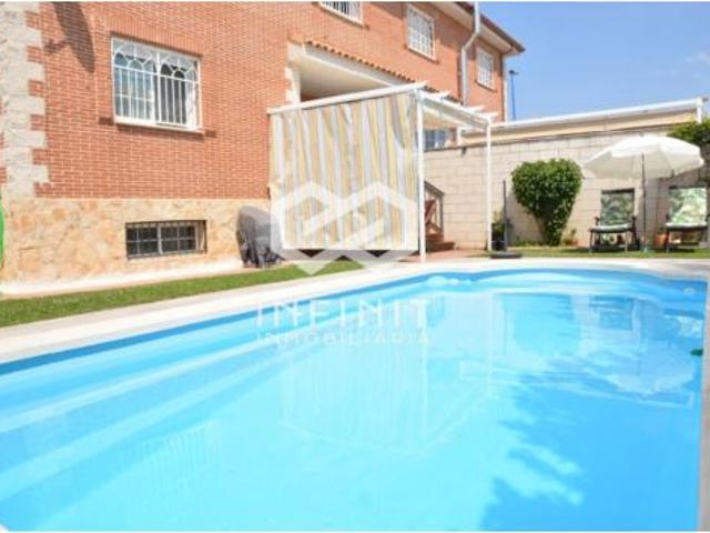 Casa pareada Venta Torrejón del Rey, Torrejón del Rey
