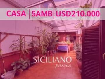 Casa Parque Chacabuco 5 amb. s/lote propio c/ patio cubierto y terraza 173m²