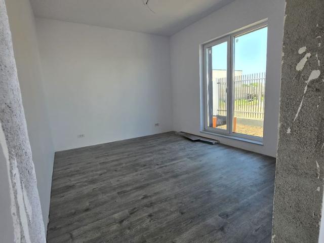 Casa Parter 4 camere/Com. Berceni/Comision 0%