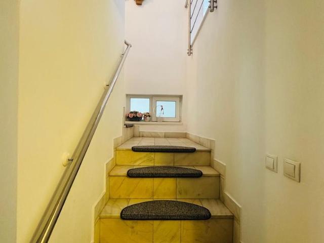 Casa p+e cu teren ultracentral