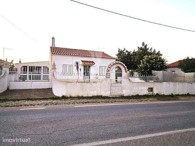 Casa Perto da Praia da Benagil com 4.790 m2 de Terreno