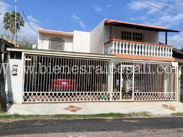 Casa Piedras Negras