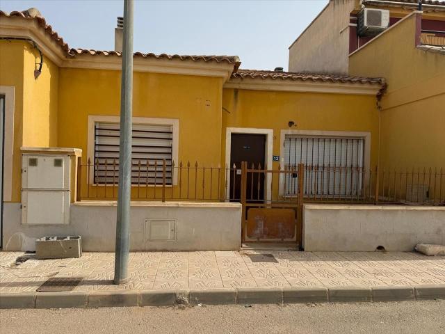 CASA PLANTA BAJA EN LAS CUEVAS DE REYLLO JUNTO FUENTE ALAMO
