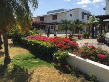 Casa playa blanca / 460,000.00 / | 4 recámaras por 460000.00 en Río Hato