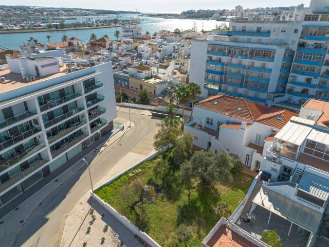 CASA PONTE VELHA – 2 CASAS TOTALMENTE RENOVADAS COM GRANDES JARDINS E VISTAS PANORÂMICAS