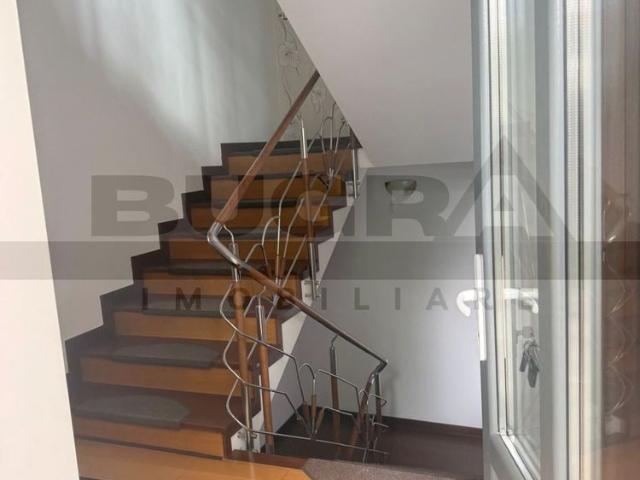 Casa premium 5 camere, teren 485 mp, garaj, zona Republicii