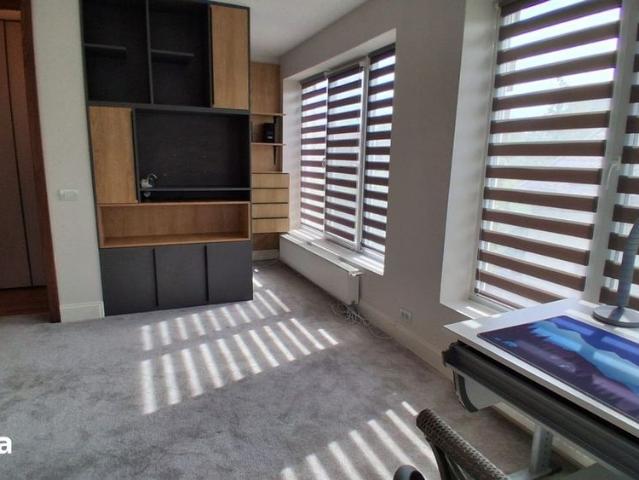 Casa premium de inchiriat, 4 camere, Andrei Muresanu