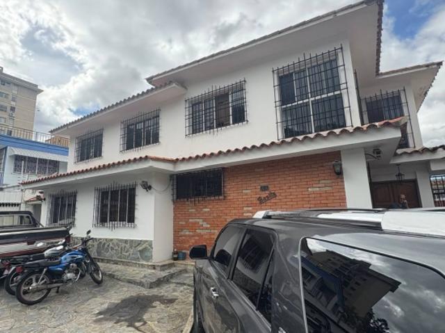 Casa Quinta en Venta Ubicada en Santa Mónica