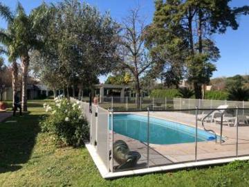 Casa Quinta en venta con 3 construcciones en Villa Eucarística