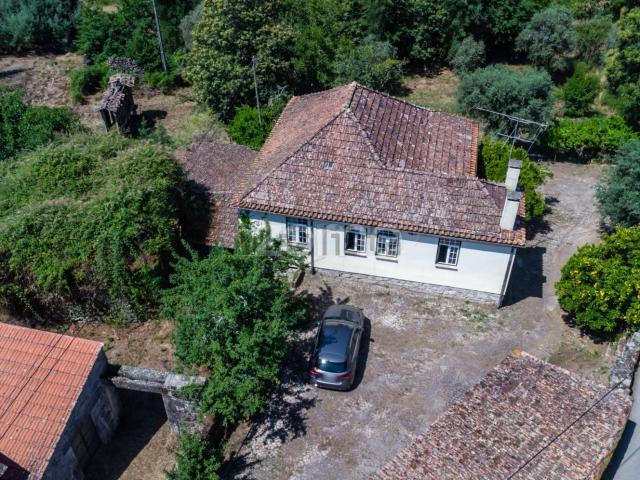 Casa rústica, Couto de Baixo e Couto de Cima
