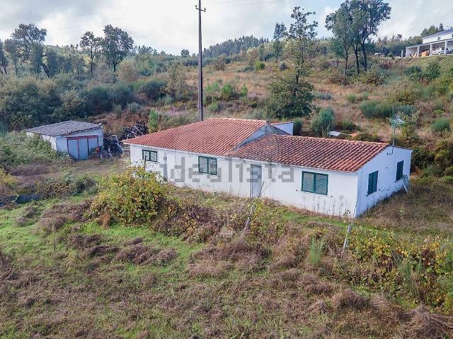 Casa rústica, Covas e Vila Nova de Oliveirinha