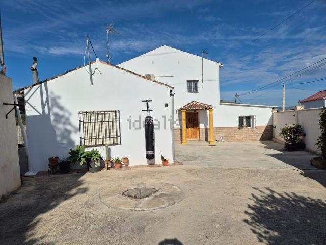 Casa rústica, Coin