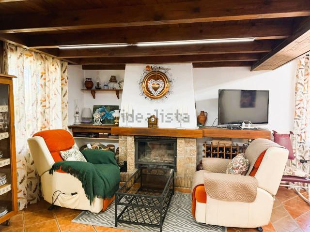 Casa rústica, Coin