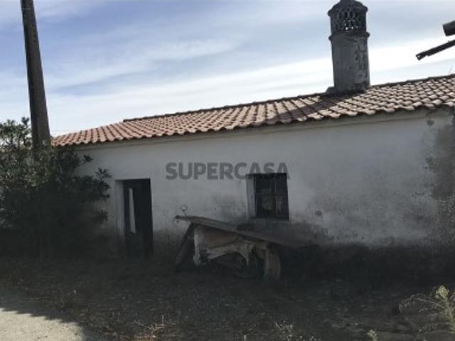 Casa rústica com terreno nos Cansados, São Barnabé, Almodôvar