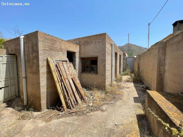 ?Casa rústica con terreno en plena naturaleza?