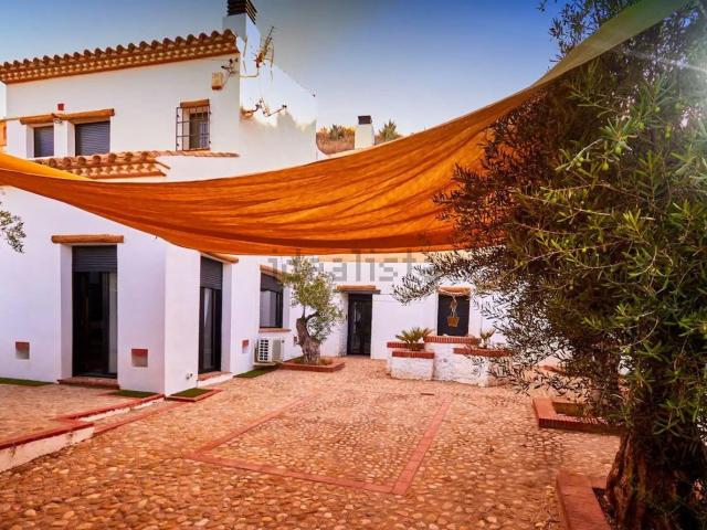 Casa rústica, Cortes de Baza