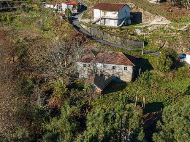 Casa rústica, Caçarilhe e Infesta