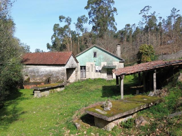 Casa rústica, Cabaços e Fojo Lobal