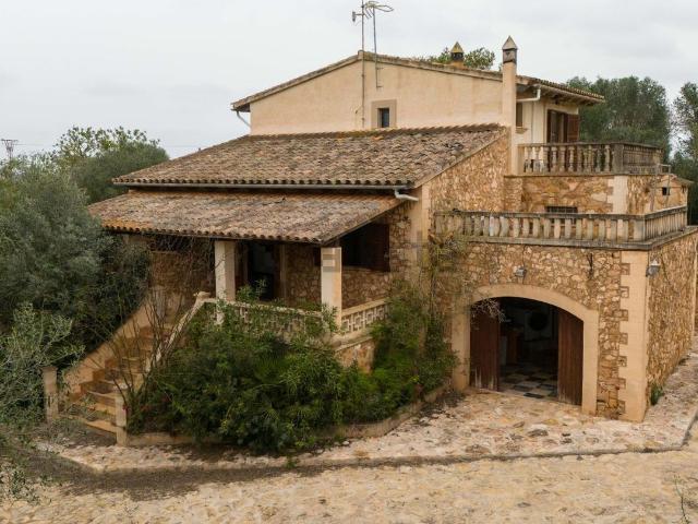 Casa rústica, Campos