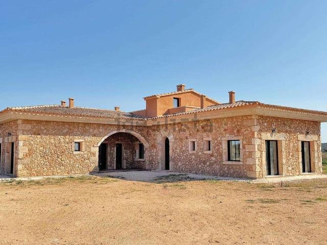 Casa rústica, Campos