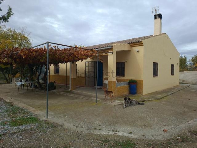 Casa rústica, Caniles