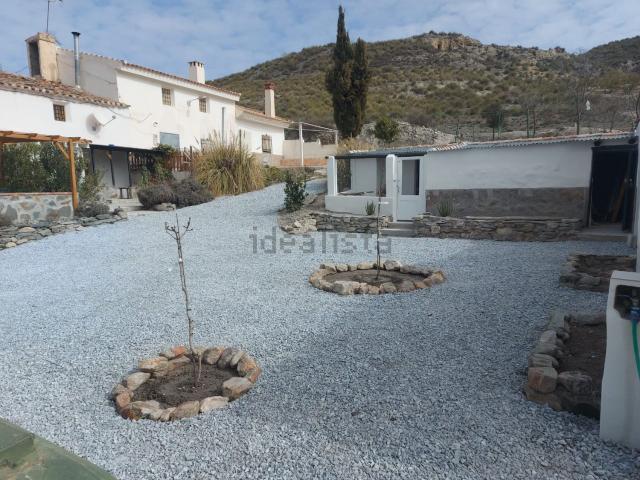 Casa rústica, Caniles