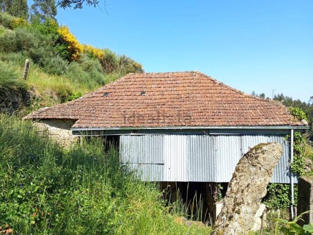 Casa rústica, Caparrosa e Silvares