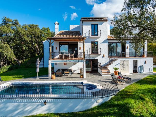 Casa rústica, Casares
