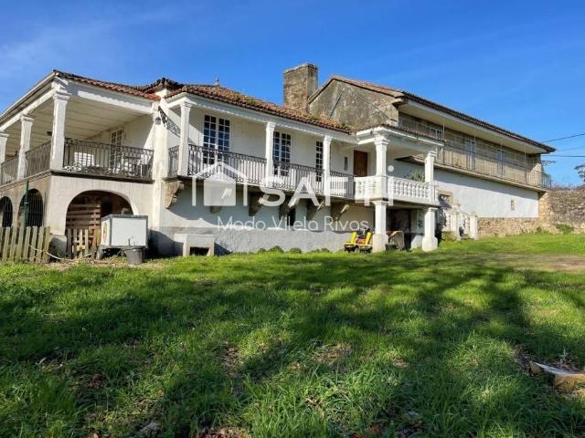 Casa rústica / Caserío en Venta en Teo