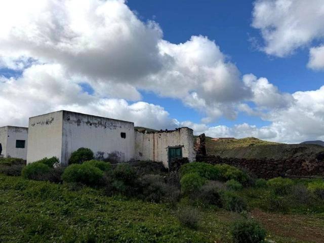 Casa rústica / Caserío en Venta en Telde