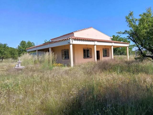 Casa rústica / Caserío en Venta en Teresa de Cofrentes
